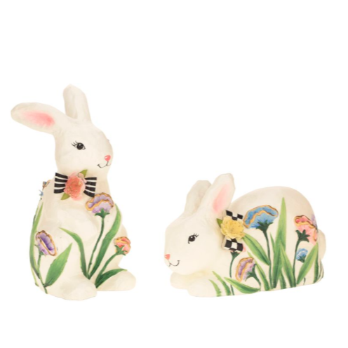 CONEJOS BLANCOS CON FLORES