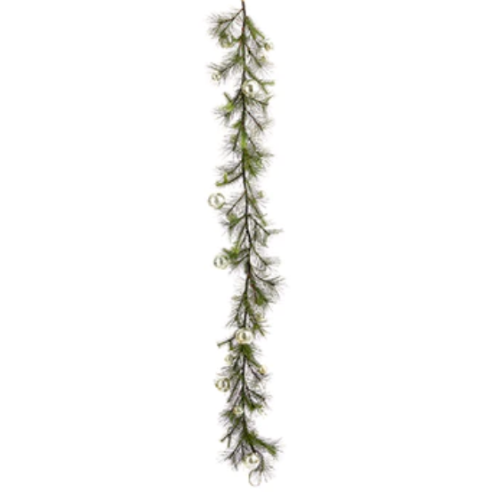 GUIRNALDA DE PINO CON ESFERAS DECORATIVAS