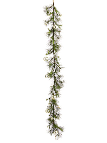 GUIRNALDA DE PINO CON ESFERAS DECORATIVAS